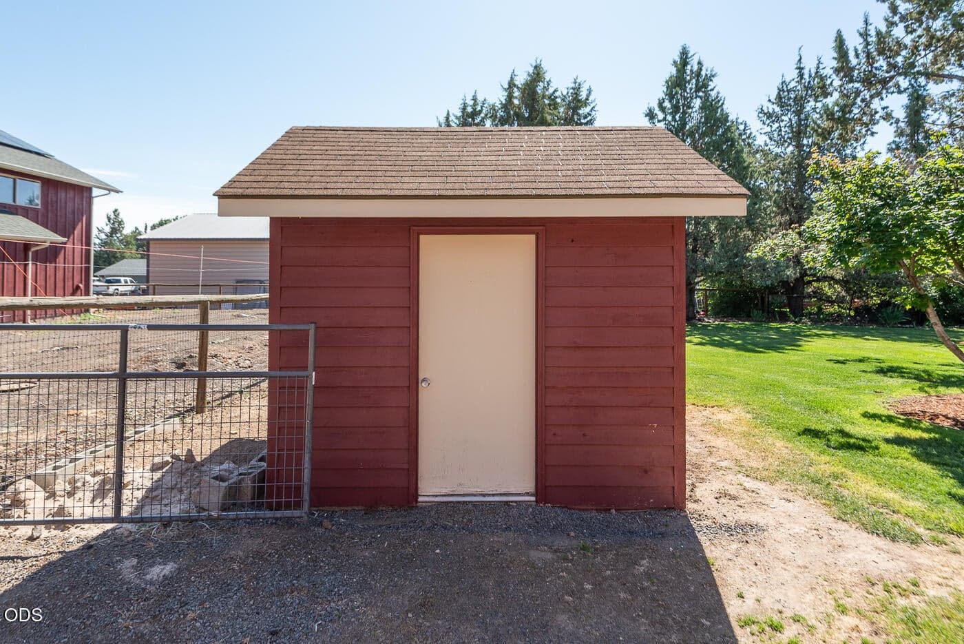Photo of 1455 SW Sunset Drive 38 of 43