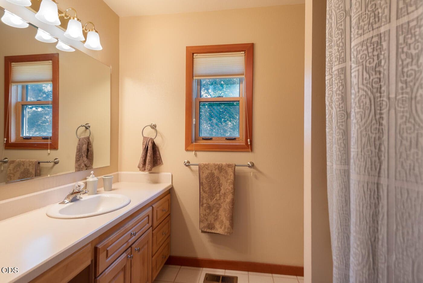 Photo of 1455 SW Sunset Drive 20 of 43