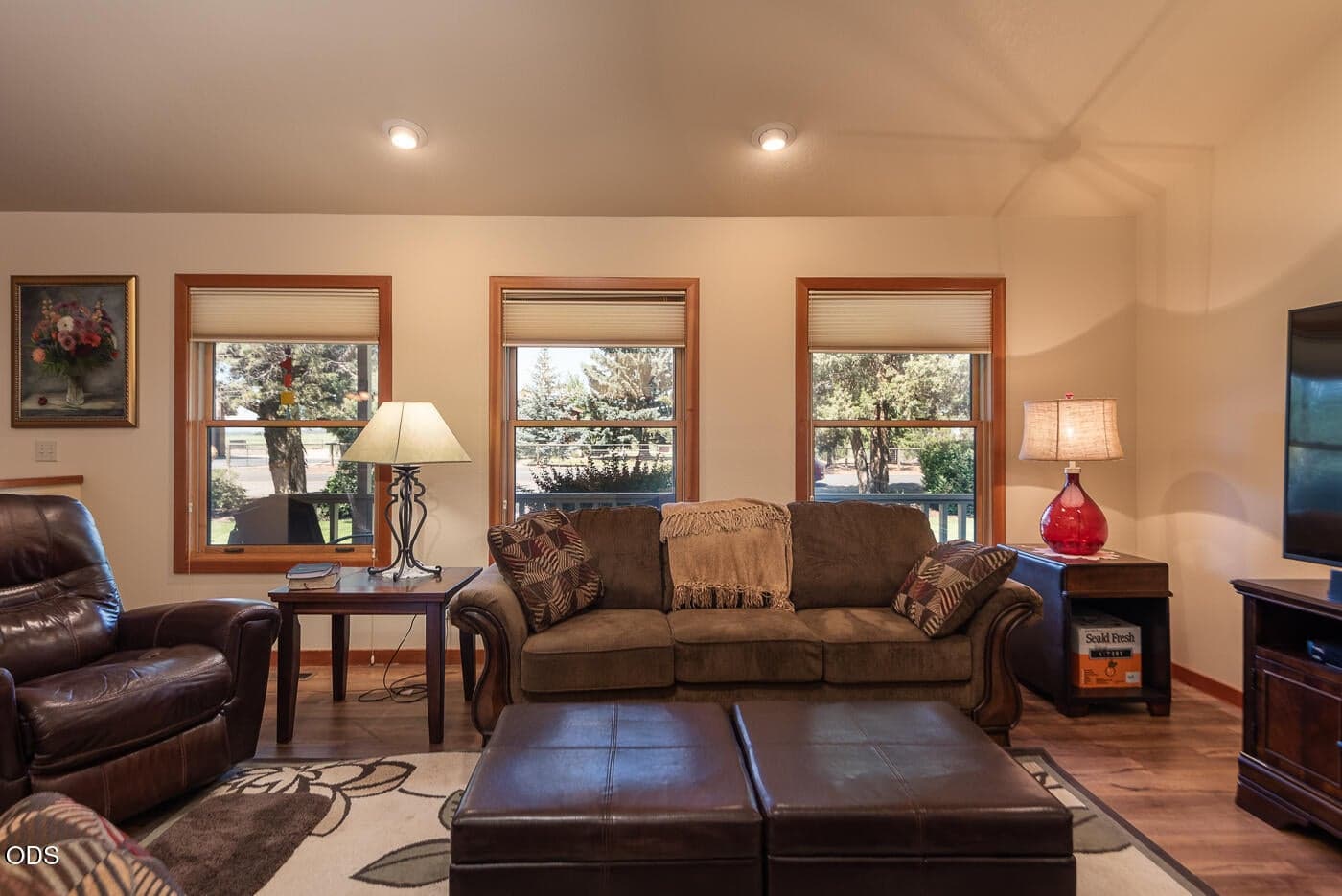 Photo of 1455 SW Sunset Drive 7 of 43