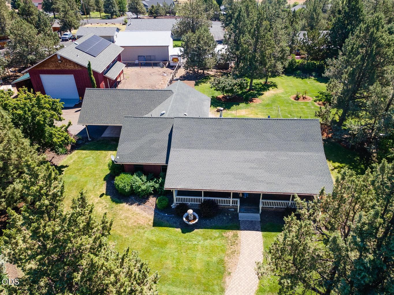 Photo of 1455 SW Sunset Drive 39 of 43