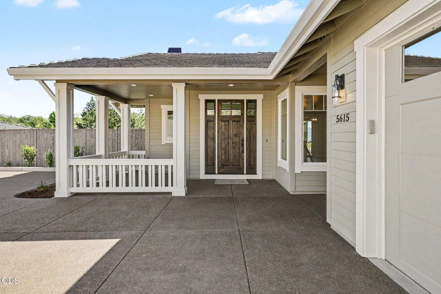 Photo of 5615 Autumn Park 3 of 63