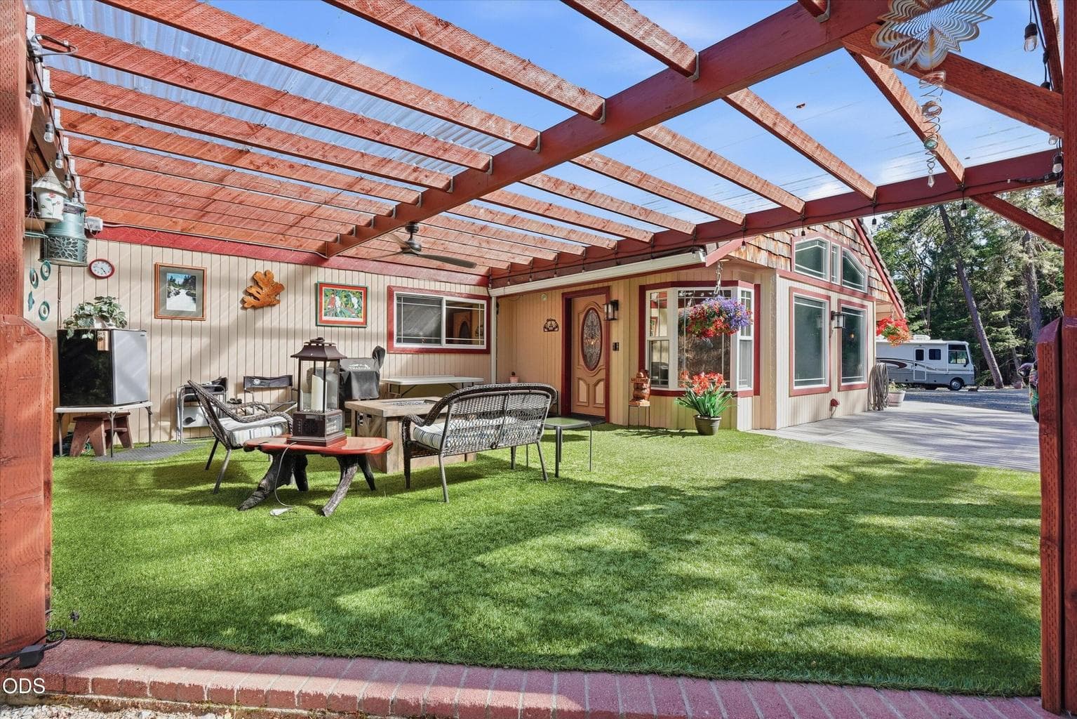 Photo of 900 Rancho Vista 2 of 44