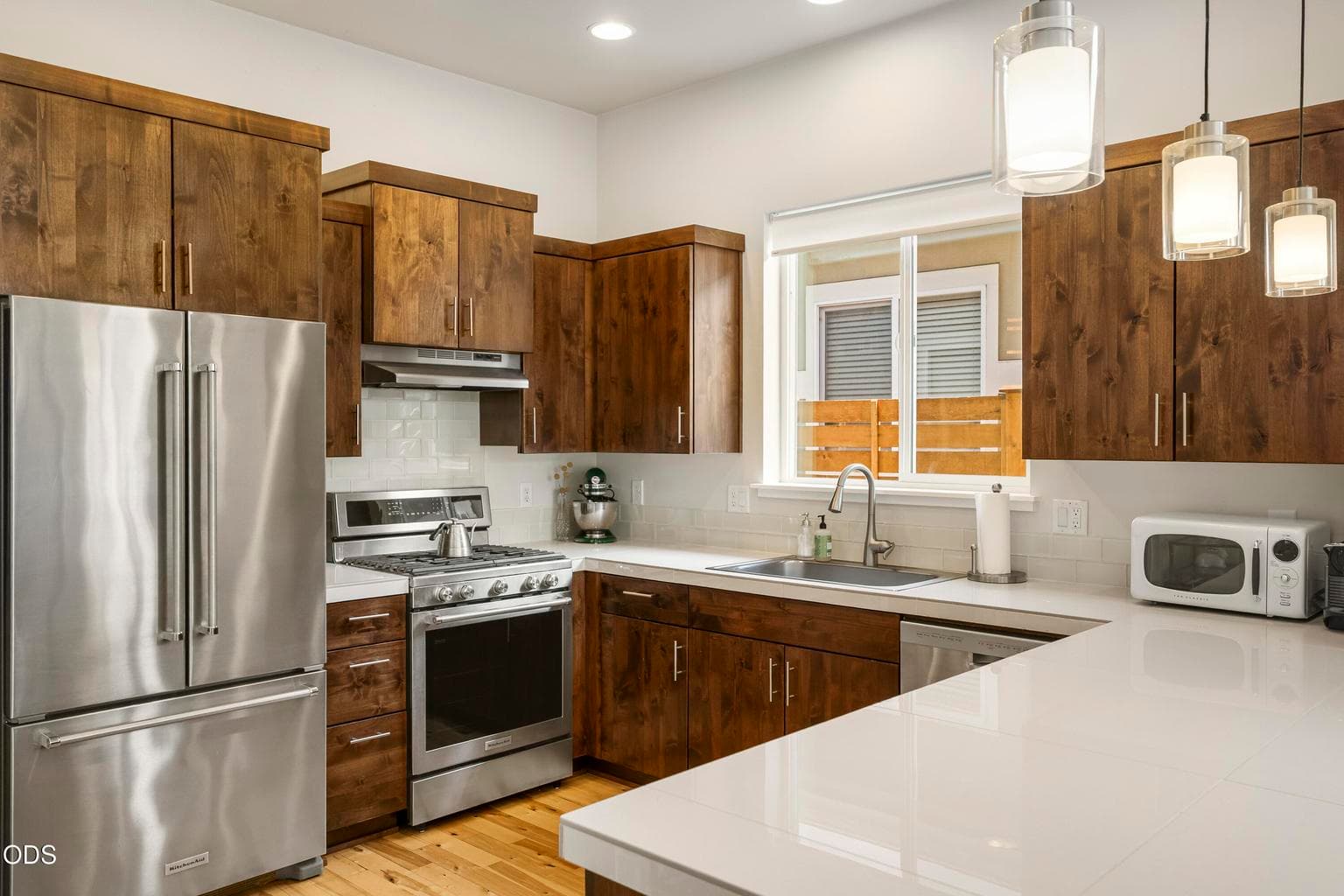 Photo of 63378 NW Clearstone Drive 16 of 45
