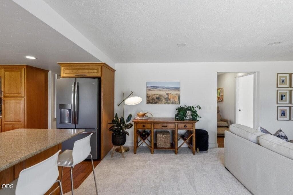Photo of 61211 Mount Vista Drive 23 of 61
