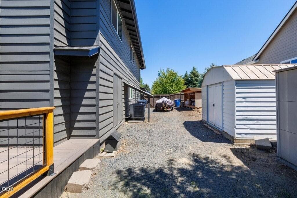 Photo of 61211 Mount Vista Drive 61 of 61