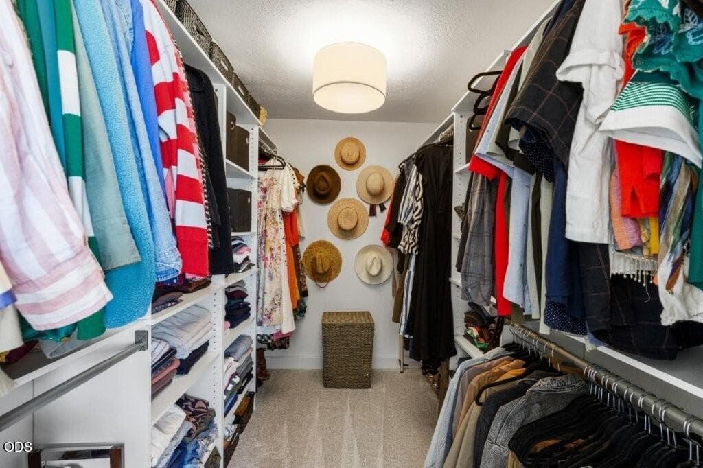 PRIMARY WALK-IN CLOSET