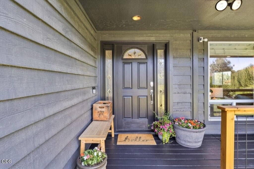 Photo of 61211 Mount Vista Drive 9 of 61