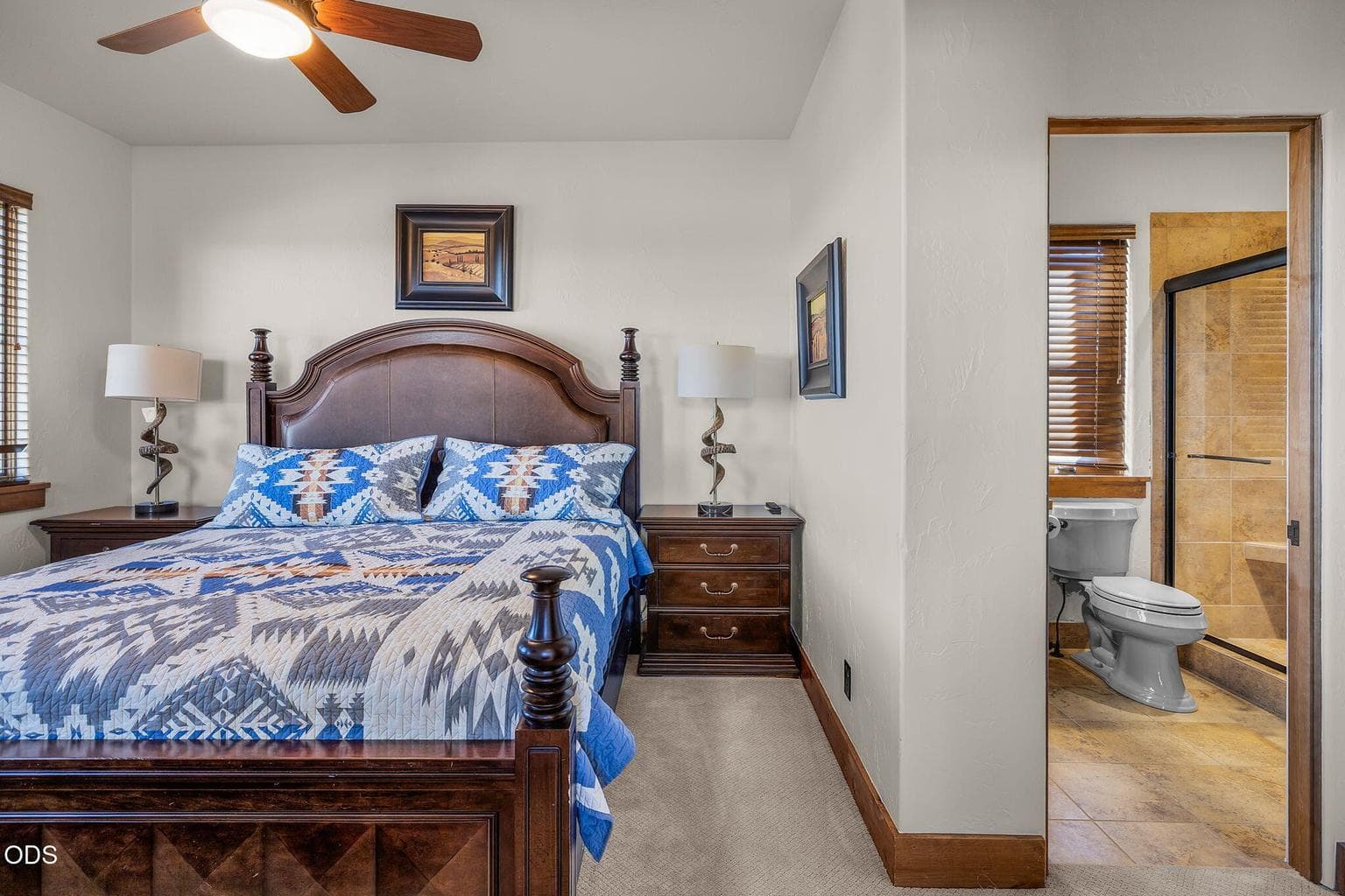 2nd bedroom on 2nd level. Private en-suite bathroom and walk in closet.