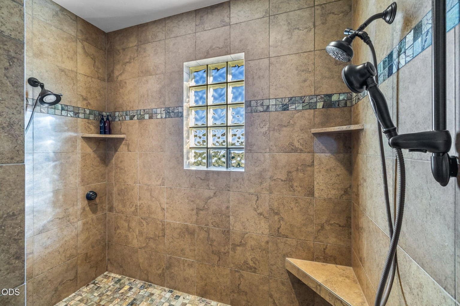 Double oversized shower