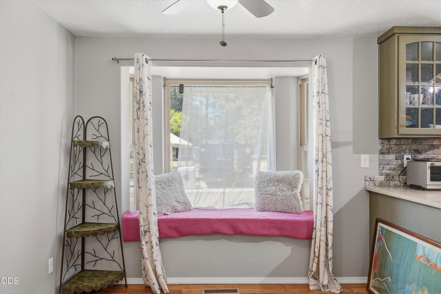 Photo of 60282 Pawnee 4 of 42