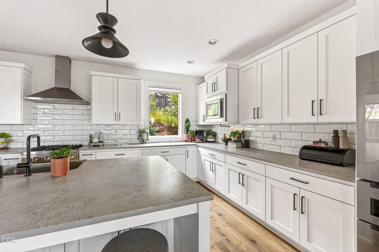 Photo of 2543 Marken Street 4 of 31