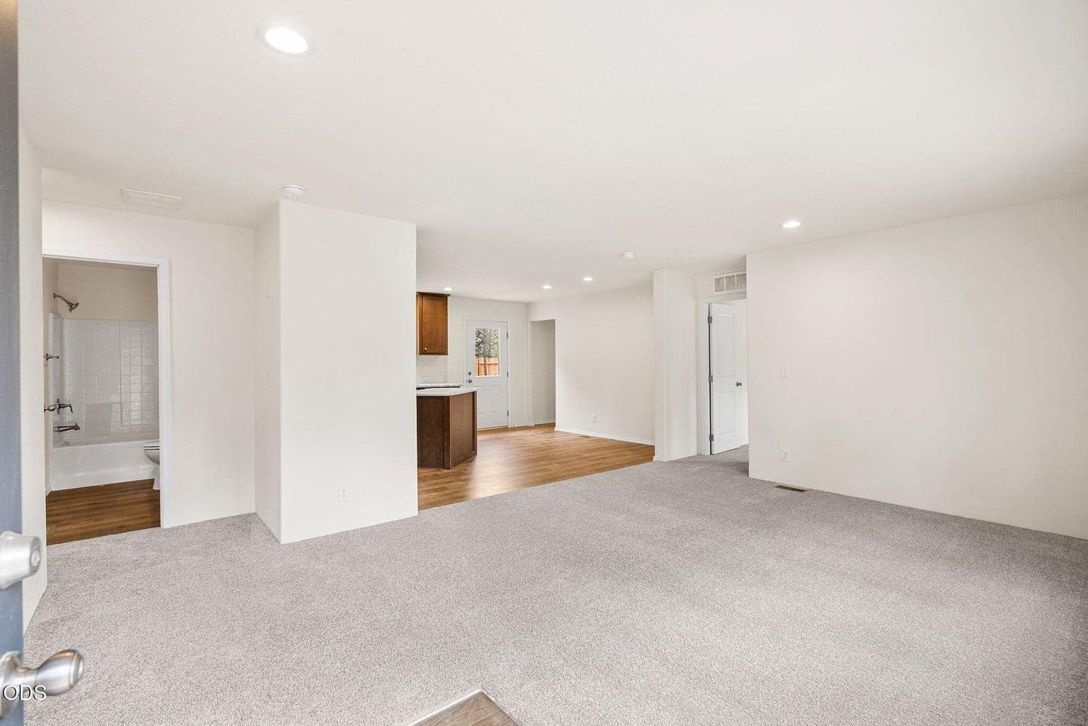 Photo of 52718 Oak Drive 15 of 36
