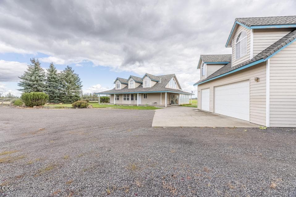 Photo of 24585 Dodds Road 6 of 108