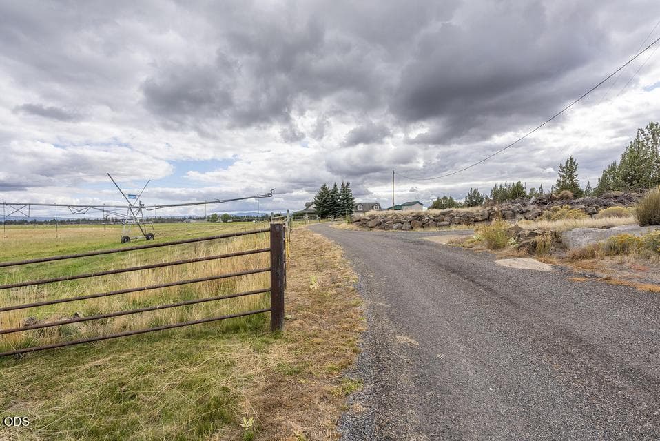 Photo of 24585 Dodds Road 14 of 108