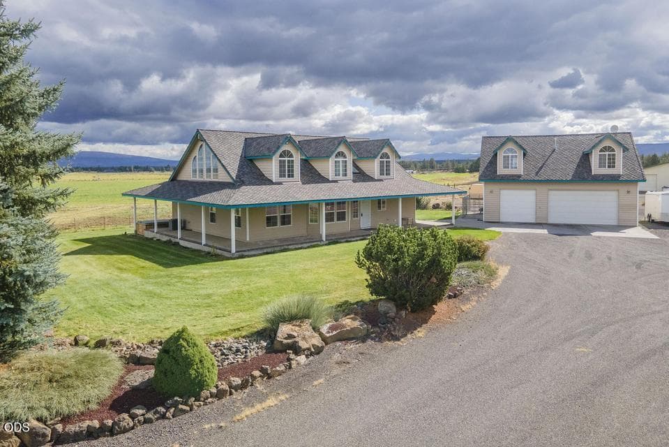 Photo of 24585 Dodds Road 18 of 108