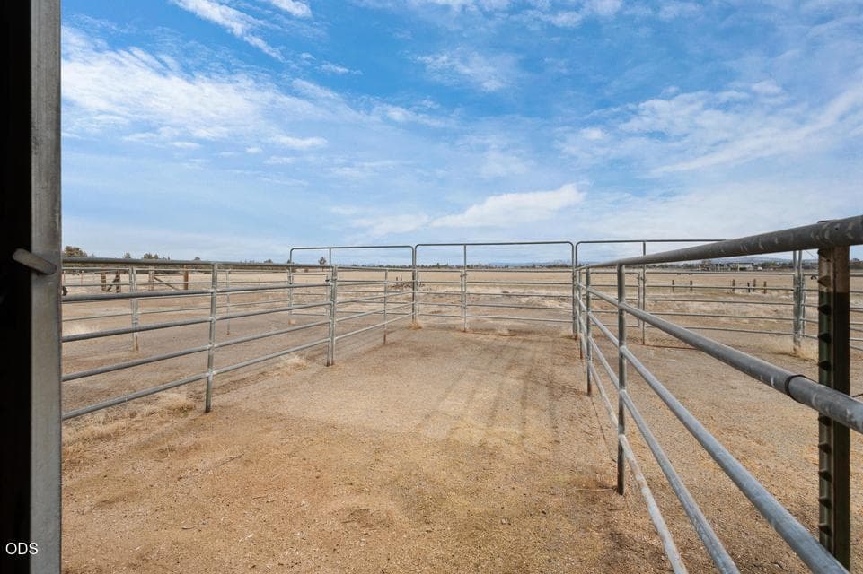Photo of 24585 Dodds Road 26 of 108