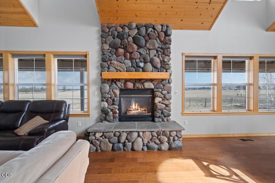 Photo of 24585 Dodds Road 41 of 108