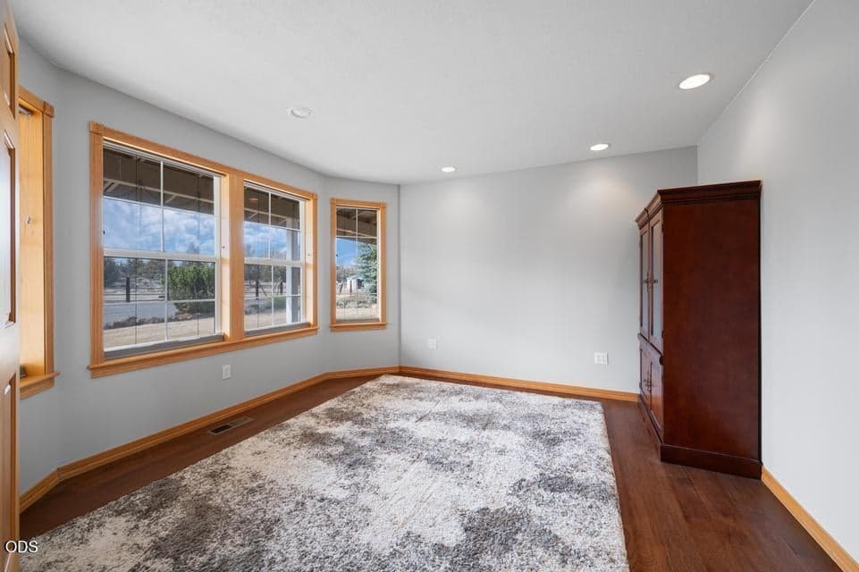 Photo of 24585 Dodds Road 46 of 108