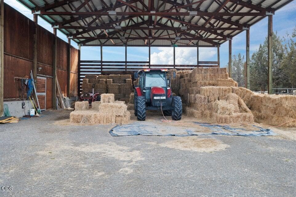 Photo of 24585 Dodds Road 77 of 108