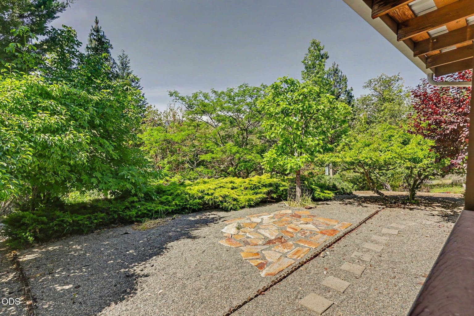 Photo of 5121 Cloverlawn 4 of 43