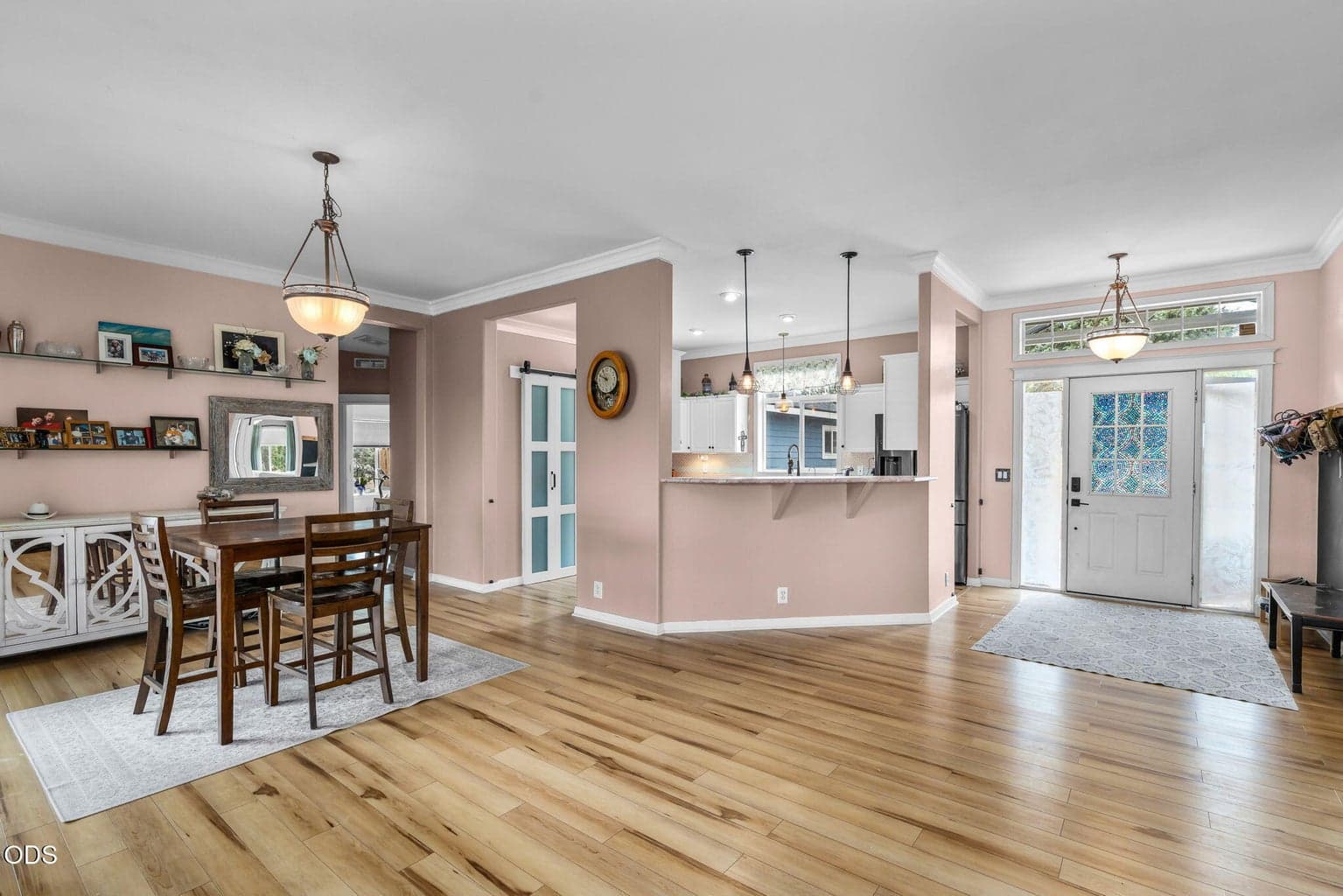 Photo of 5555 SE Jerry Drive 9 of 24