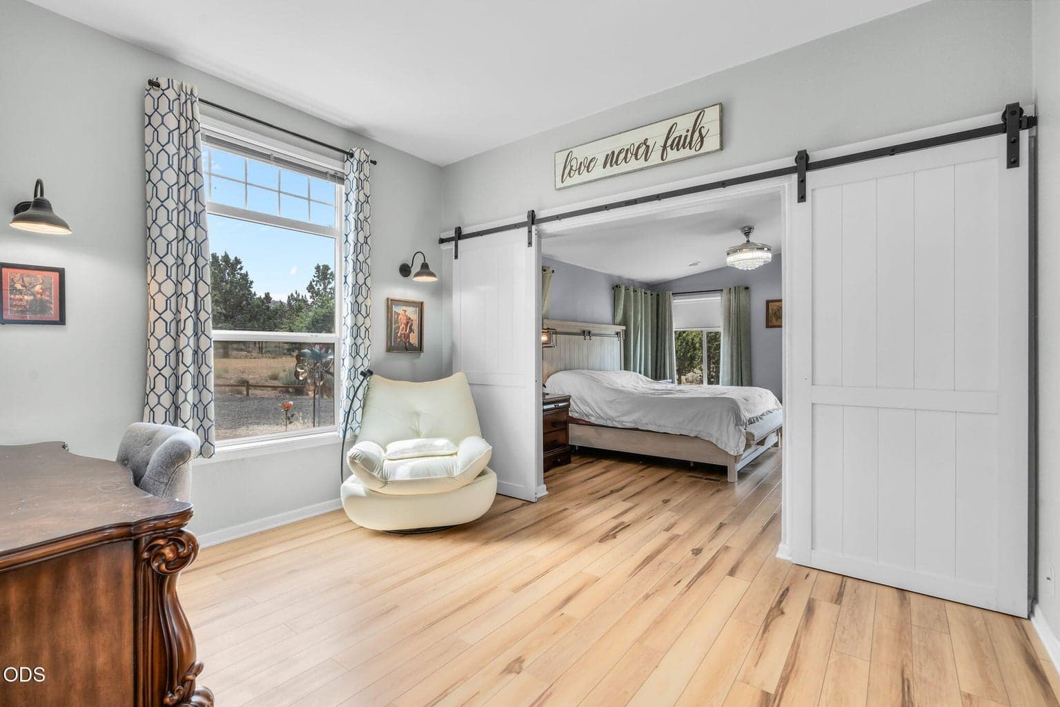 Photo of 5555 SE Jerry Drive 10 of 24