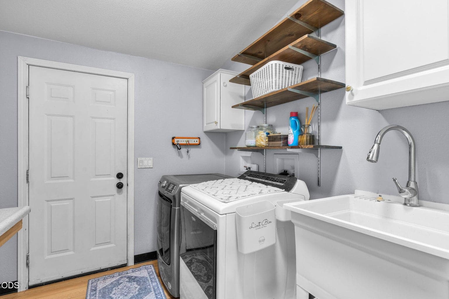 Photo of 5555 SE Jerry Drive 17 of 24