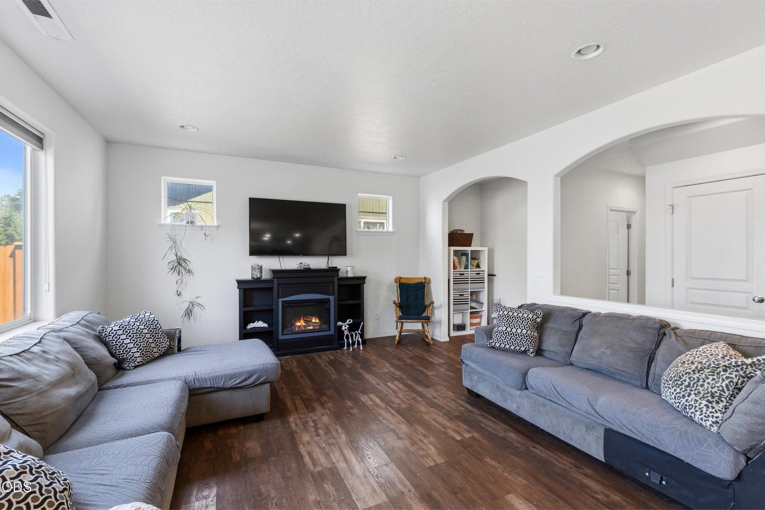 Photo of 21382 NE Eagle Crossing Avenue 13 of 44