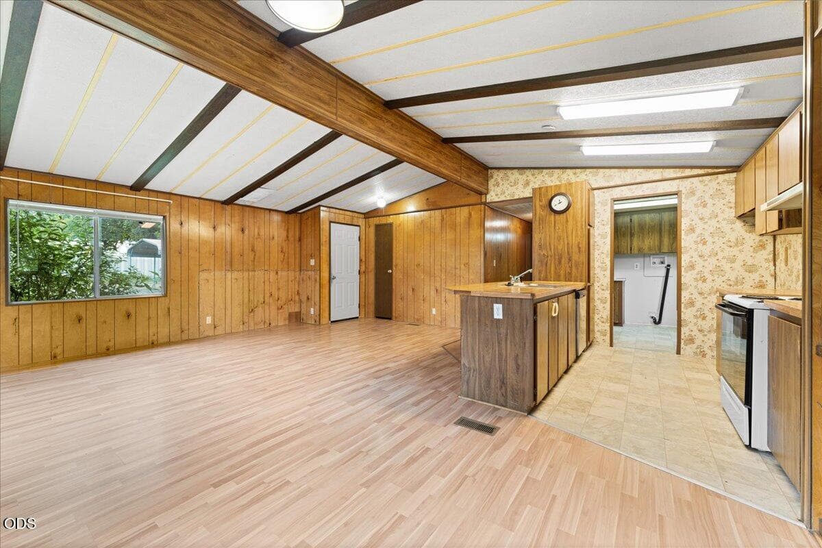 Photo of 2812 Hartley 5 of 20