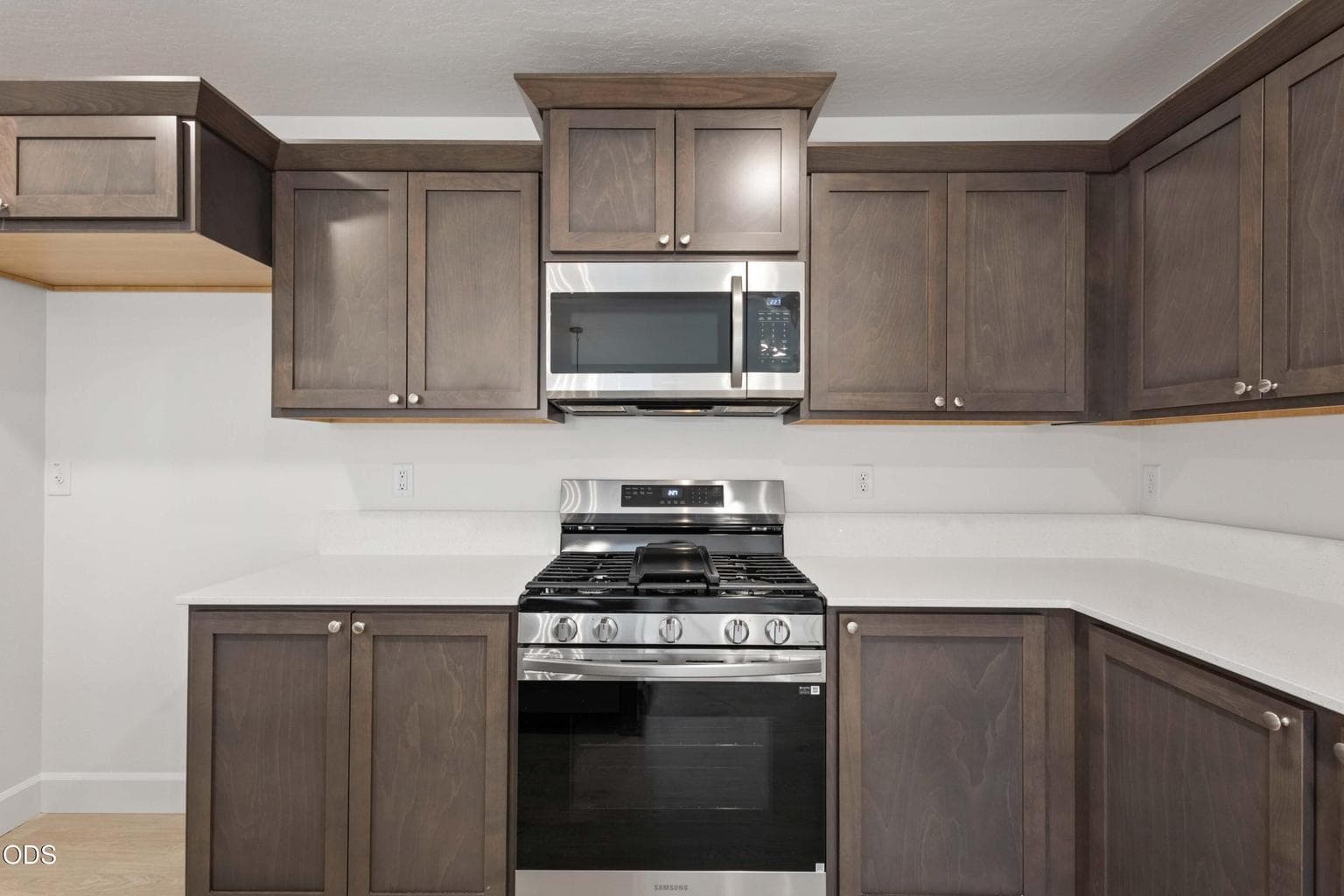 Photo of 458 NW Birdie Lane 17 of 26
