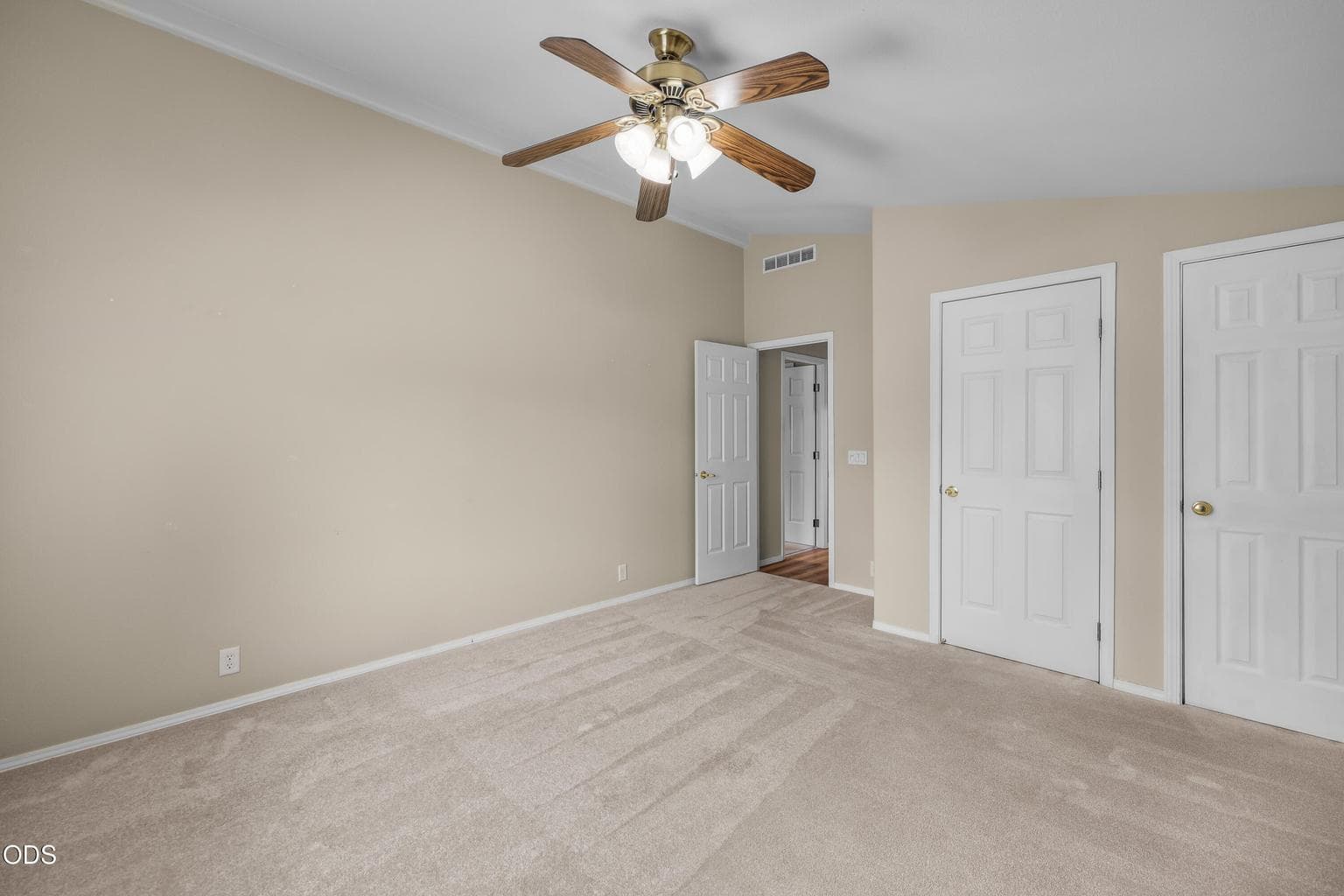Photo of 2583 NE Wintergreen Drive 27 of 39
