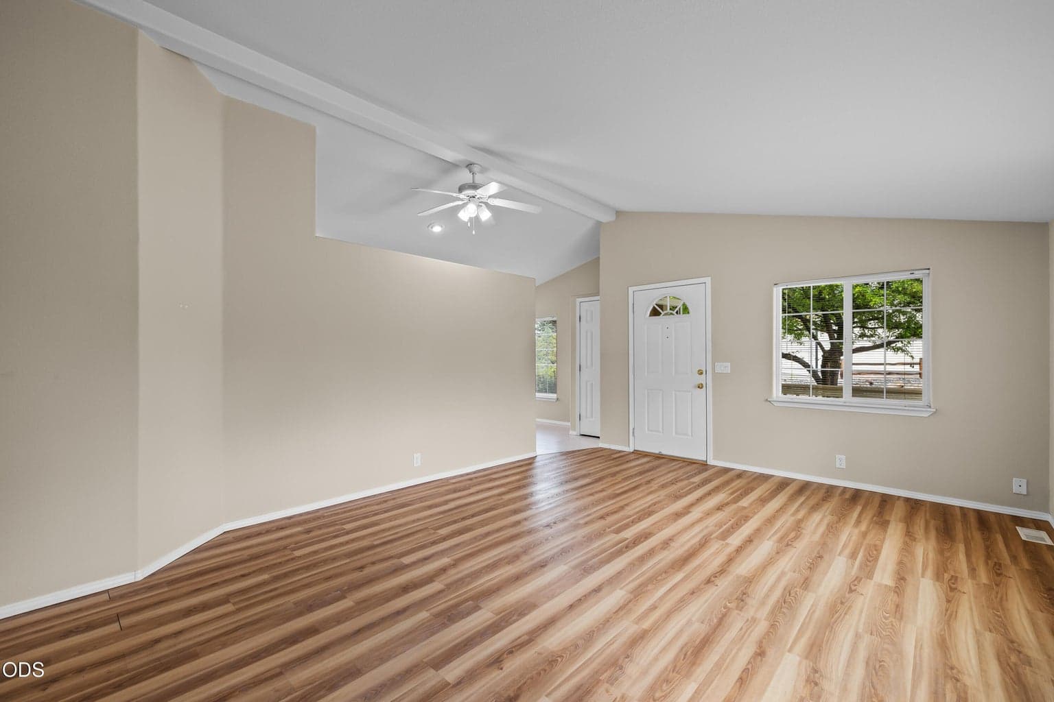 Photo of 2583 NE Wintergreen Drive 7 of 39