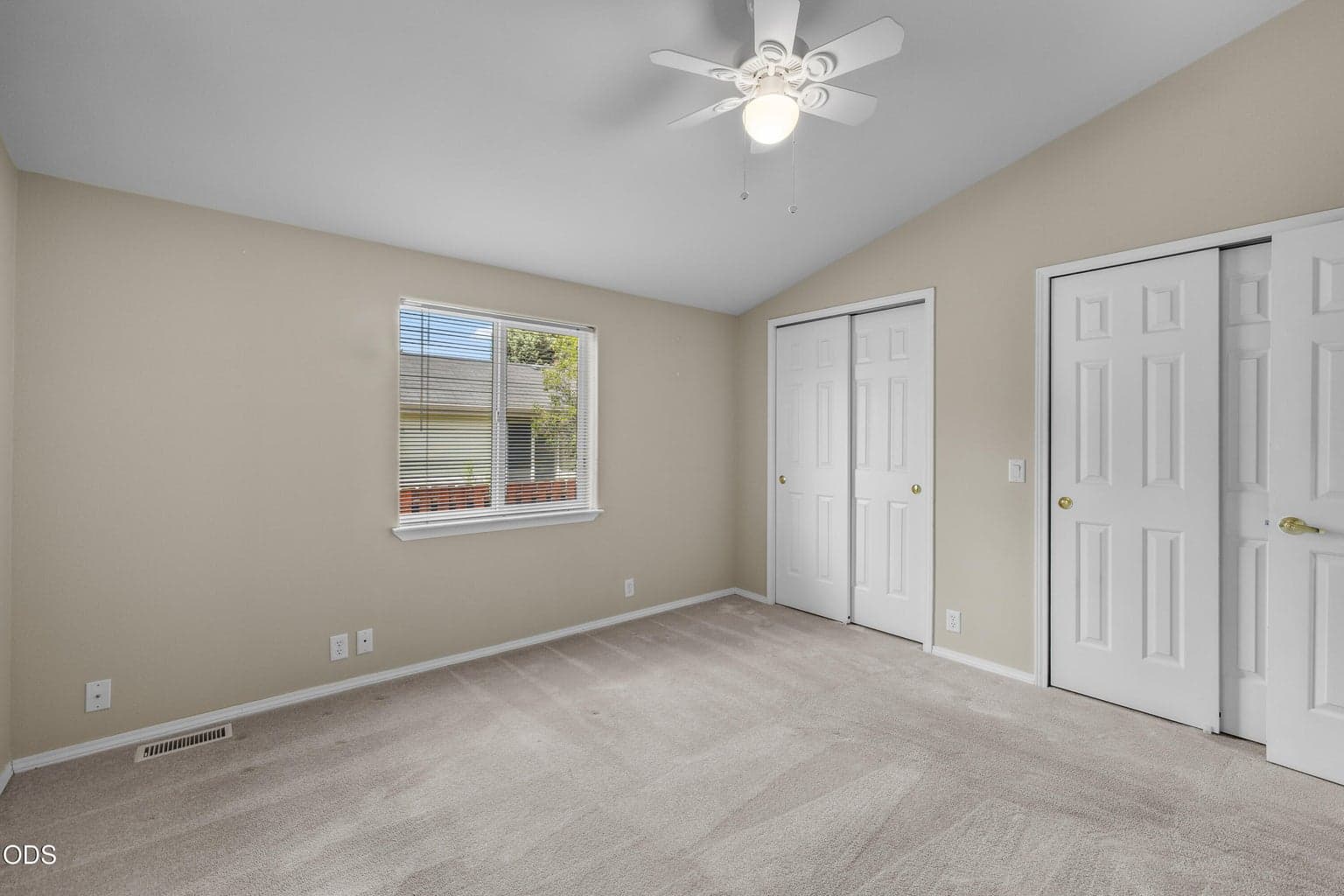 Photo of 2583 NE Wintergreen Drive 18 of 39