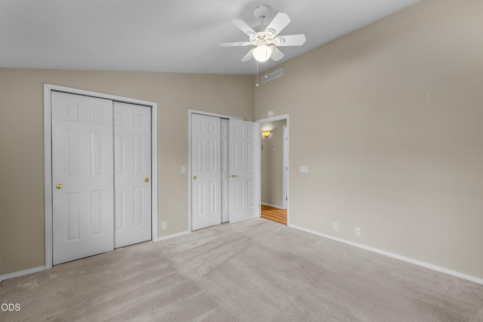 Photo of 2583 NE Wintergreen Drive 19 of 39