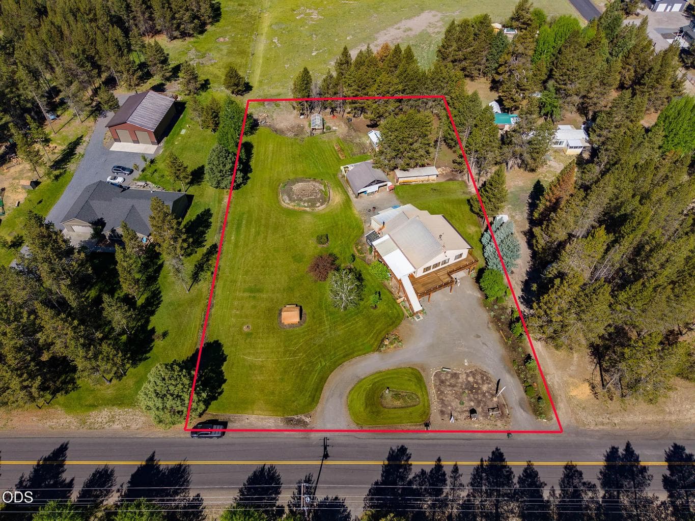 Photo of 52971 Bridge Drive 25 of 32