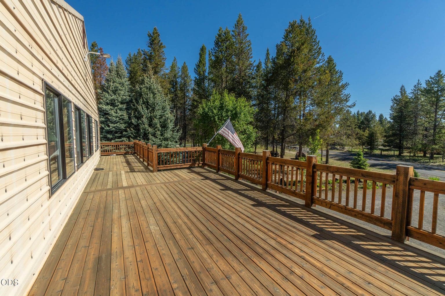 Photo of 52971 Bridge Drive 16 of 32