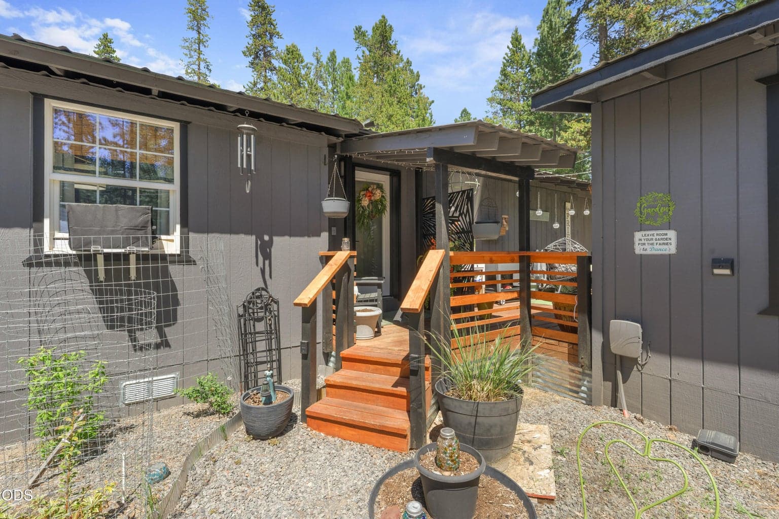 Photo of 14773 North Sugar Pine 3 of 35