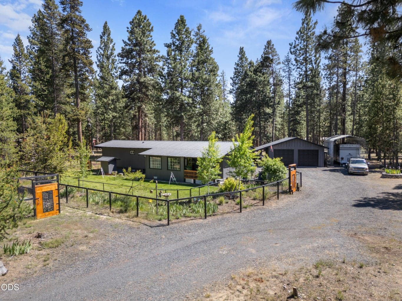 Photo of 14773 North Sugar Pine 5 of 35