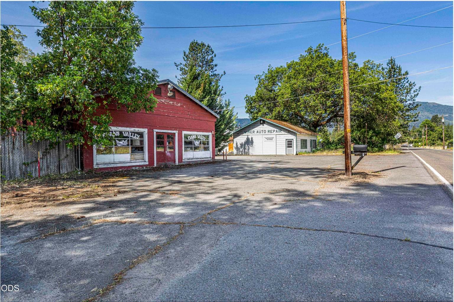 Photo of 8622 Evans Creek 2 of 17
