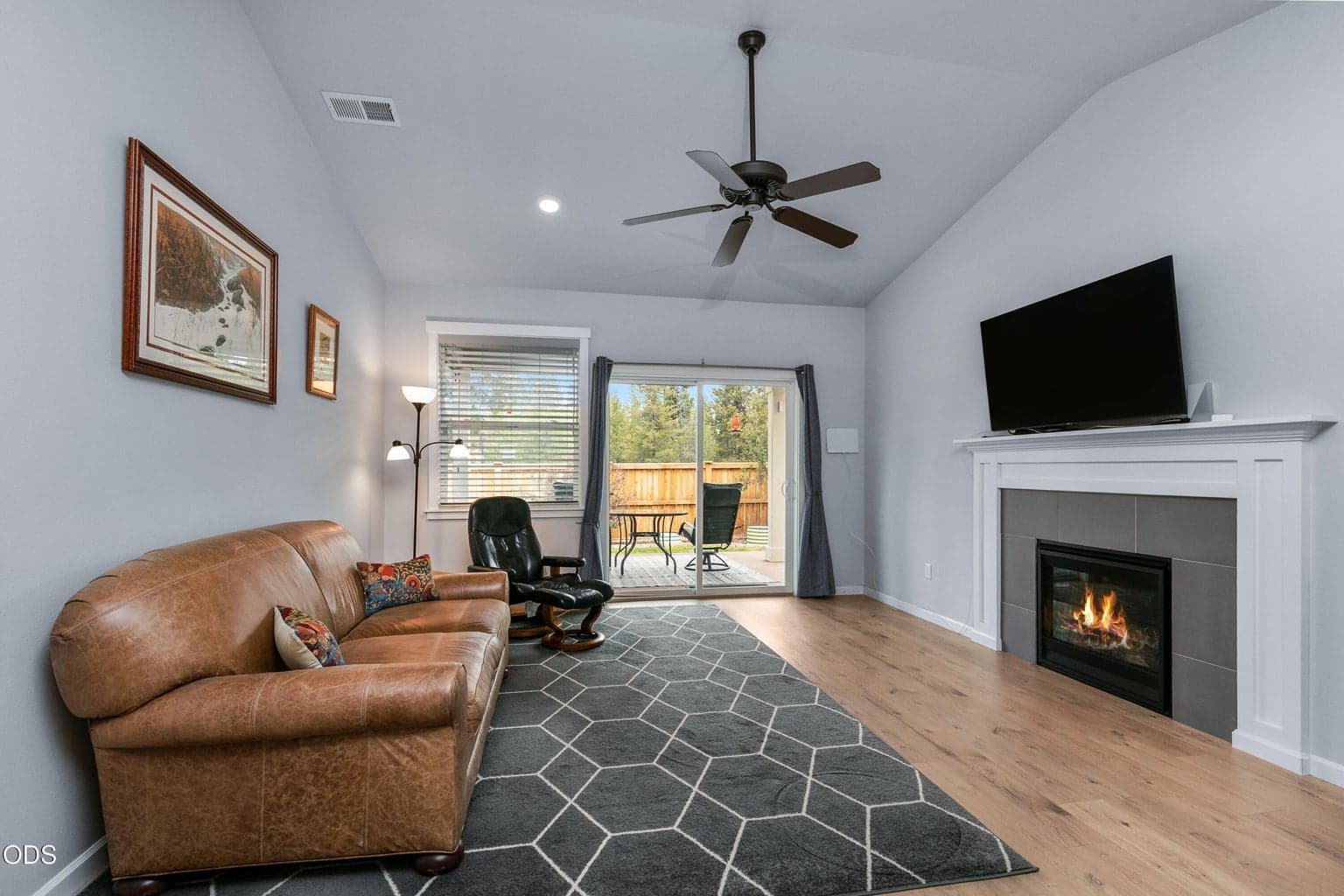 Photo of 16624 Pine Creek Drive 6 of 22