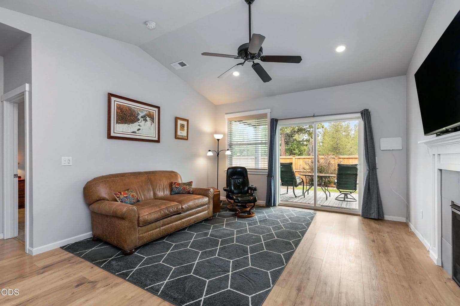 Photo of 16624 Pine Creek Drive 8 of 22