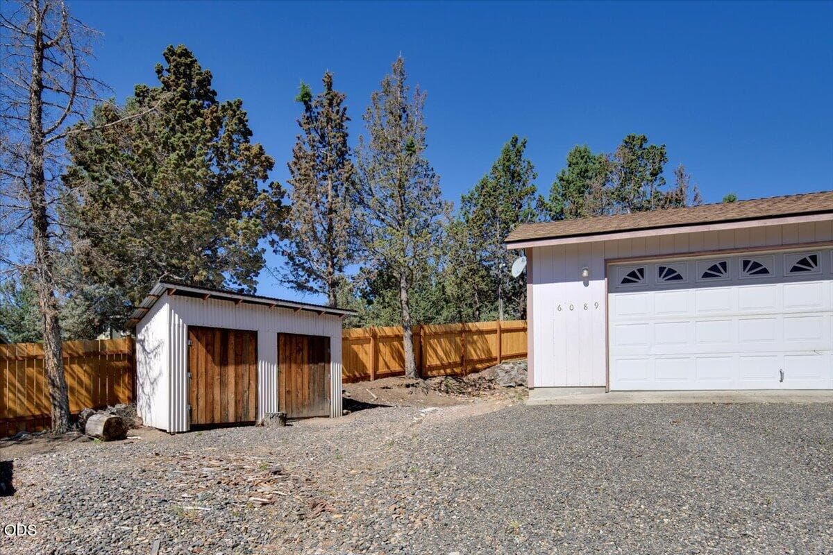 Photo of 6089 NW Combs Street 22 of 28
