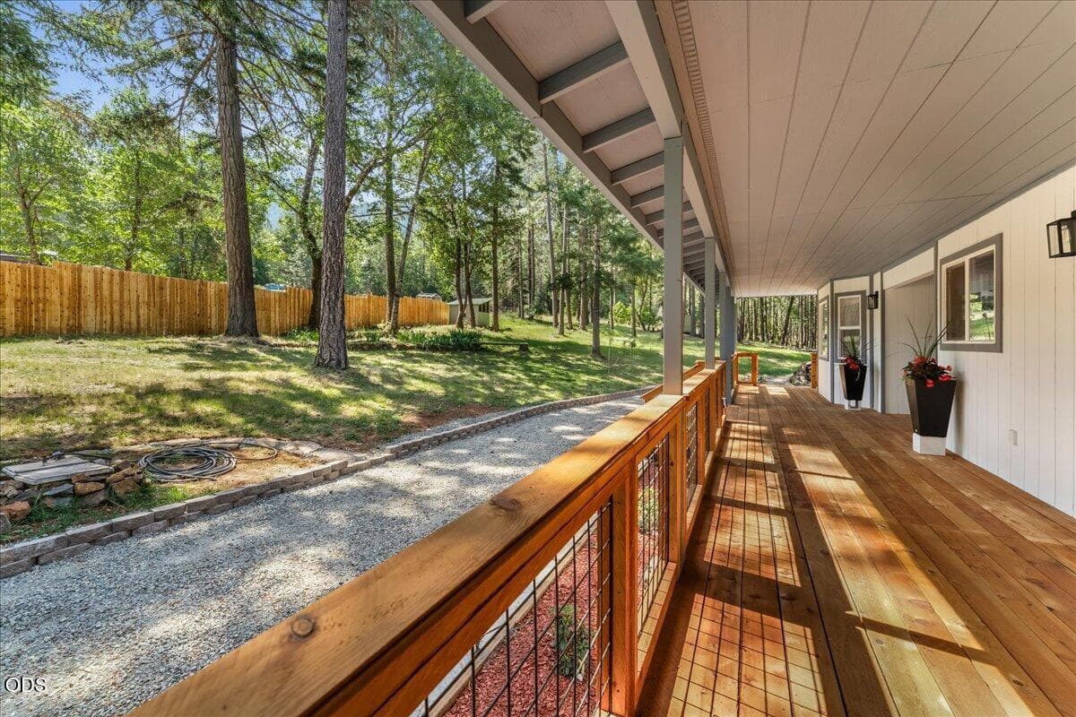 Photo of 1537 Murphy Creek 4 of 43