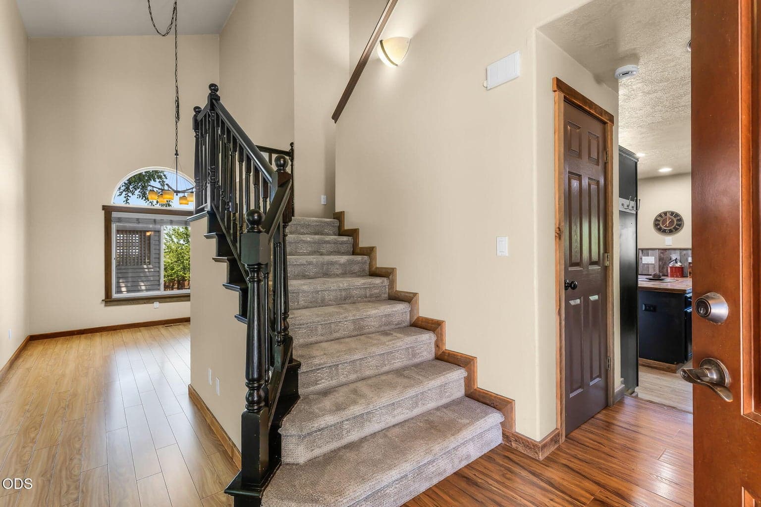 Photo of 2486 SW Valleyview Drive SW 18 of 55