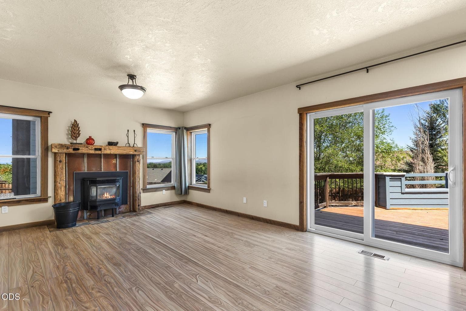 Photo of 2486 SW Valleyview Drive SW 14 of 55