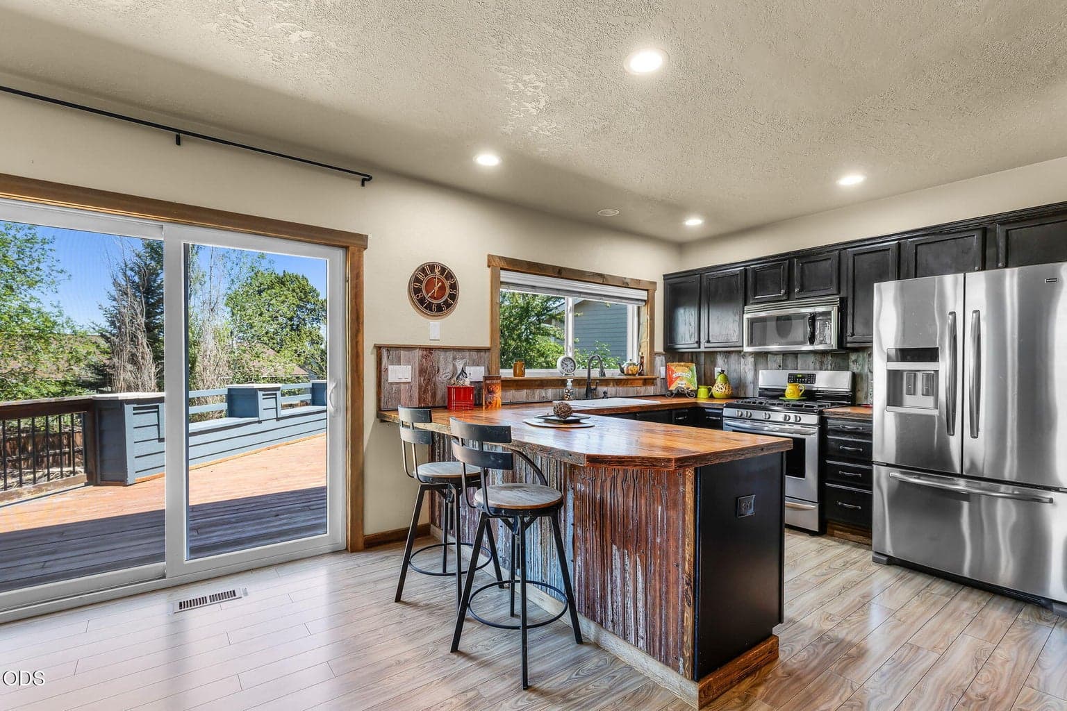Photo of 2486 SW Valleyview Drive SW 9 of 55
