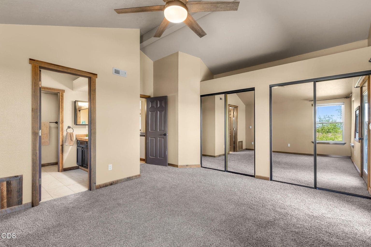 Photo of 2486 SW Valleyview Drive SW 26 of 55