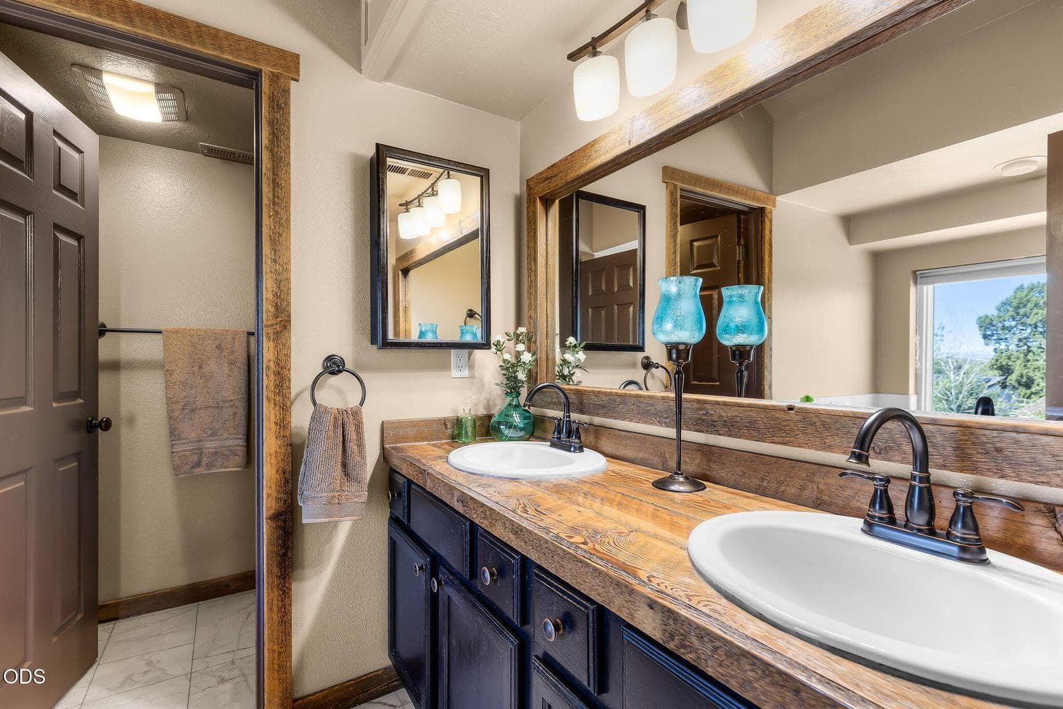 Photo of 2486 SW Valleyview Drive SW 33 of 55