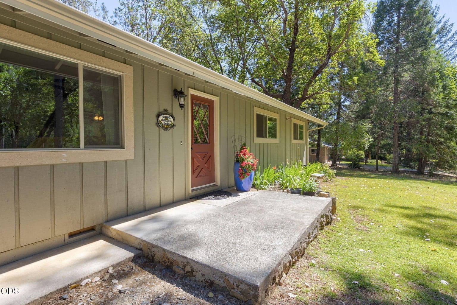 Photo of 1740 Queens Branch 3 of 63