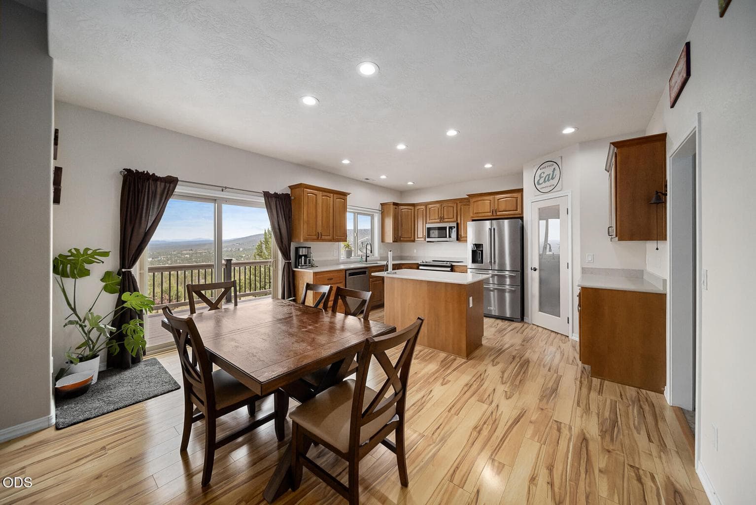 Photo of 7314 SE Night Hawk Court 10 of 32
